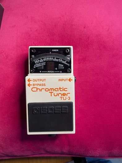 Boss TU-3 chromatic tuner
