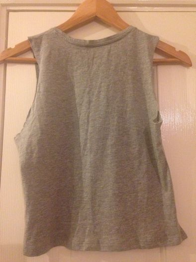 Grey sleeveless tshirt