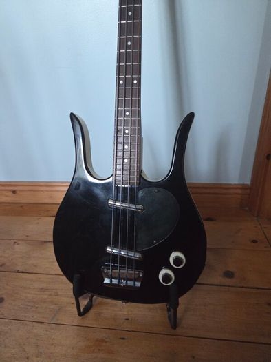 Danelectro Longhorn Bass
