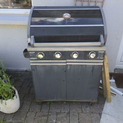 4 burner gas BbQ