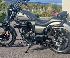 SINNIS Hoodlum 125cc