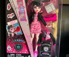Monster High Draculaura  Doll