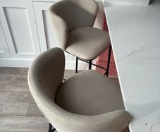 2 Breakfast Bar Stools by KAVEHOME
