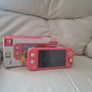 Nintendo Switch Lite - Animal Crossing Isabelles Aloha Edition (Coral Pink) - Boxed Image 2