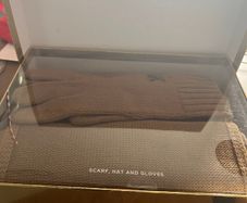Set of scarf, hat and gloves Michael Kors