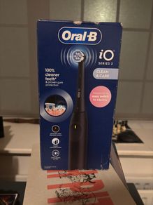 Oral-B iO Series 2 Electric Tootbrush (Black)