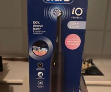 Oral-B iO Series 2 Electric Tootbrush (Black)