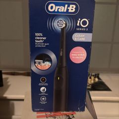 Oral-B iO Series 2 Electric Tootbrush (Black)