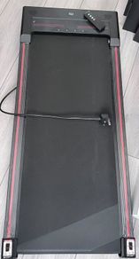 Walking pad with remote