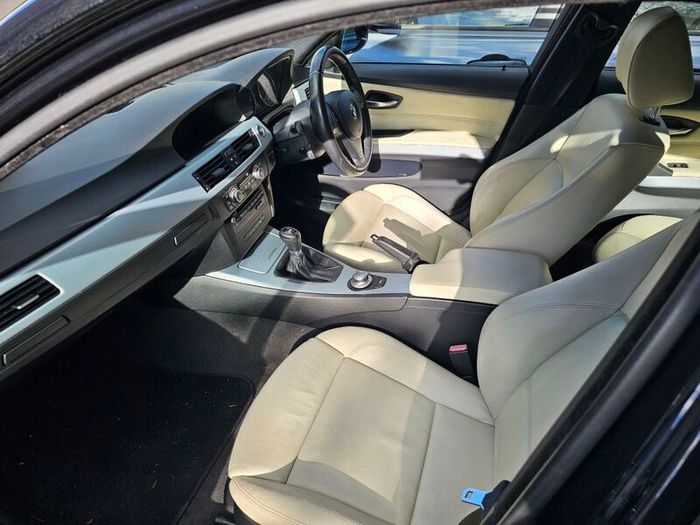 BMW e91 318i M Sport