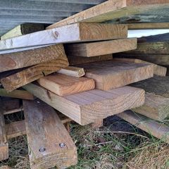 Construction Timber Scraps and Palettes