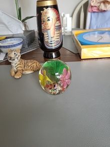 Glass crystal paperweight