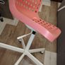 Swivel chair in pink. Image 2