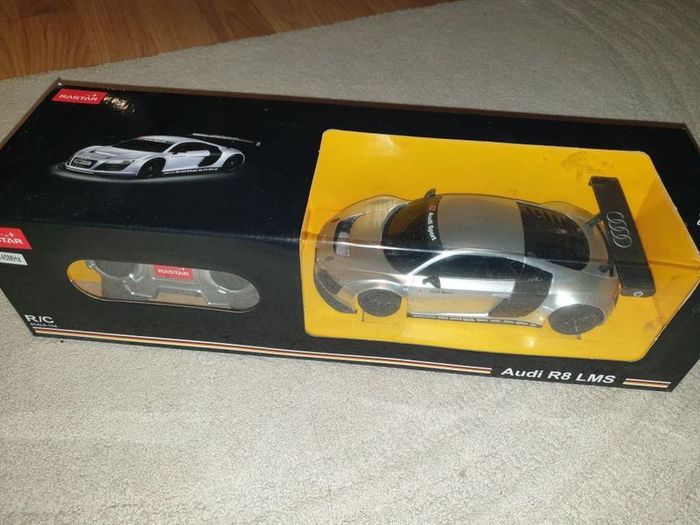 Audi R8 LMS  R/C scale1/24