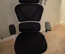 Gaming chair