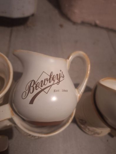 Vintage Bewleys Teaset