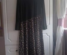 Maxi Dress with Asymmetrical Floral Pattern skirt