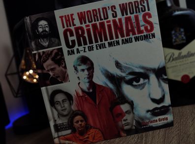 The World's Worst Criminals: An A to Z of Evil Men and Women ! Hardcover ! 2008 ! by Arcturus Publishing Limited !