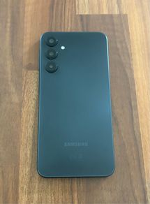 Samsung Galaxy A16 Mint Condition (Like New!) Dual SIM & Unlocked + Premium Case