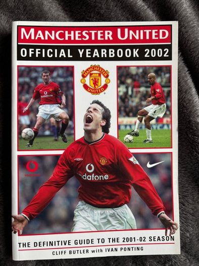 Manchester United Official Yearbook 2002