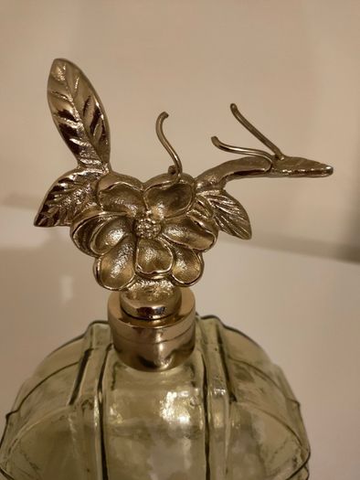 Beautiful big perfume bottle reduced