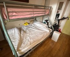 Triple Sleeper bunk bed