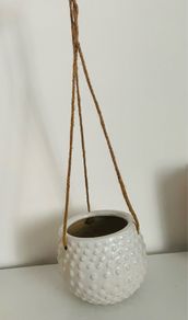 Hanging plant pot