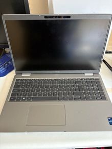 Dell latitude 5540 (comes with charger and bag)