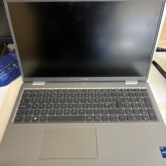 Dell latitude 5540 (comes with charger and bag)