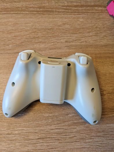 Xbox 360 Console with controller
