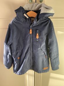 Lined lightweight navy jacket 3-4 years