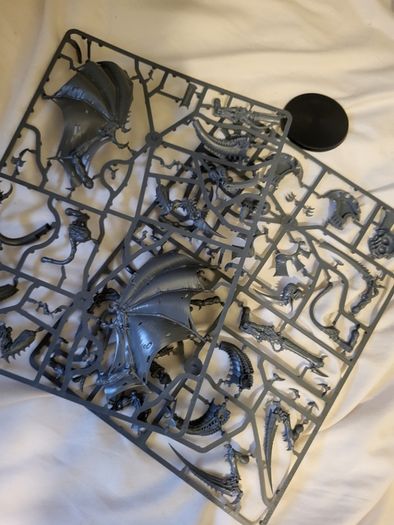 Games Workshop Warhammer 40k Tyranids Hive Tyrant
