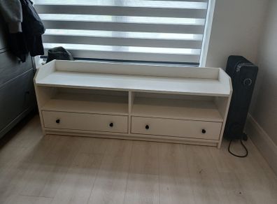 Tv table