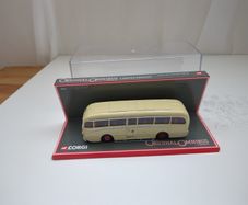 Title: Corgi Original Omnibus 1:76 Burlingham Seagull Coach - Mint Condition