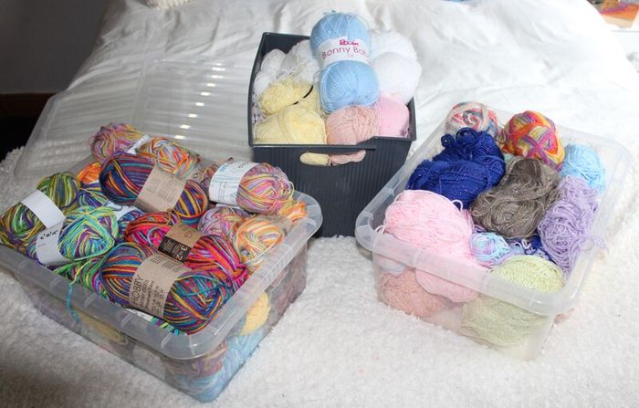 Multi coloured and Shimmer Yarn x 3 boxes only 40 euro