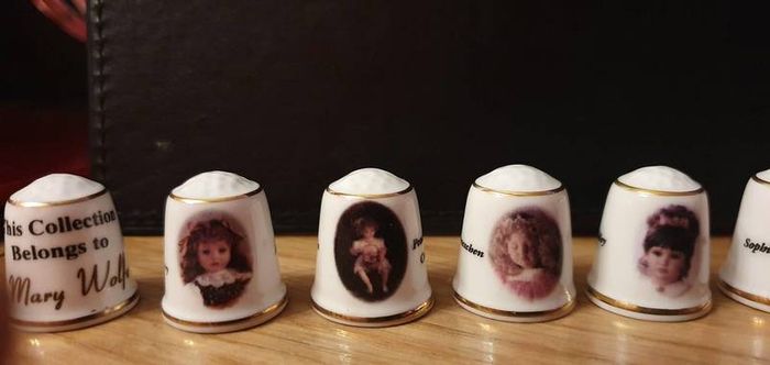 Mayfair Edition Thimble Collection wt Display Stand