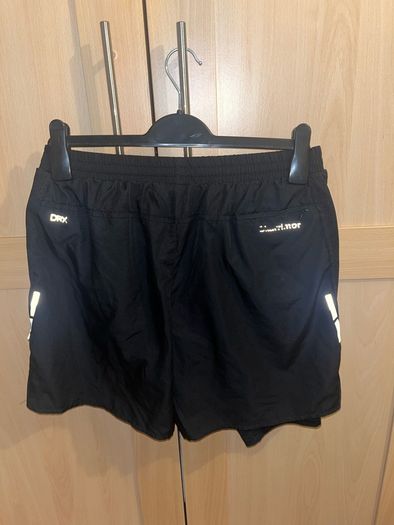 Black short size medium