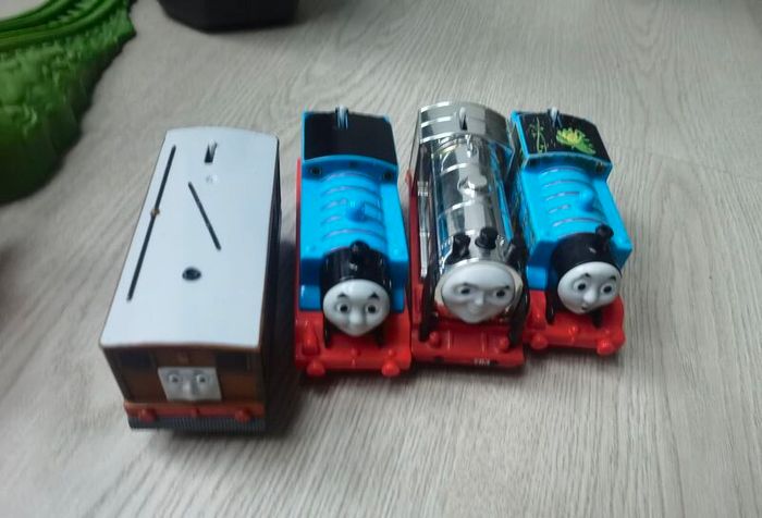Thomas train track set