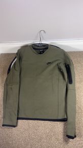 Nike Tech Fleece Series Long Sleeve Sweatshirt XS