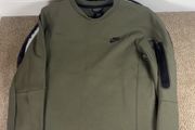 Nike Tech Fleece Series Long Sleeve Sweatshirt XS