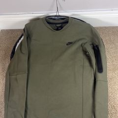 Nike Tech Fleece Series Long Sleeve Sweatshirt XS