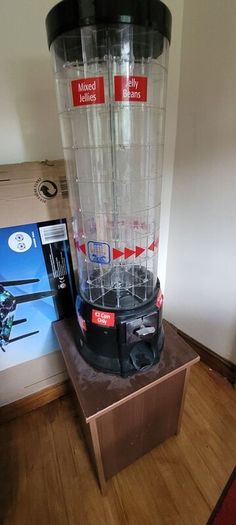 Pringle Machine and Sweets Machine