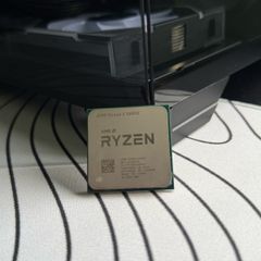 AMD Ryzen 5 5600X CPU - Excellent Condition