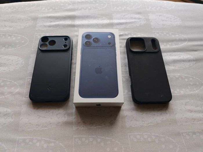 iPhone 17 Pro Max Blue Factory unlocked as new with screen protector and 2 cases