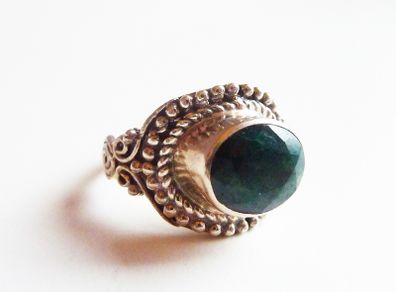 Sterling silver green sapphire / corundum ring, size M