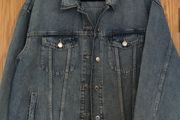 GAP Classics OVERSIZED Denim Jacket New L                  -  From Gap For Good