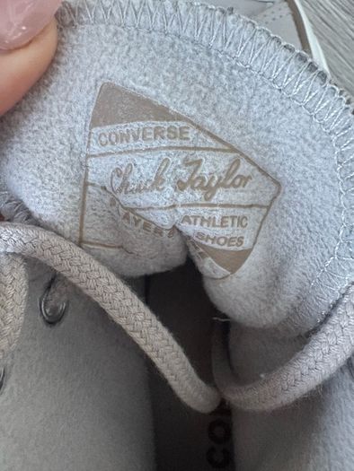 womens leather converse