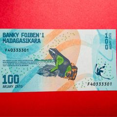 Madagascar.  100. ARIARY  2017   PICK  97   ( Uncirculated )