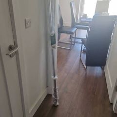 Extendable Curtain Pole