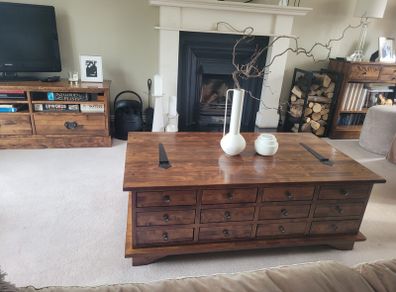 Coffee table Laura Ashley